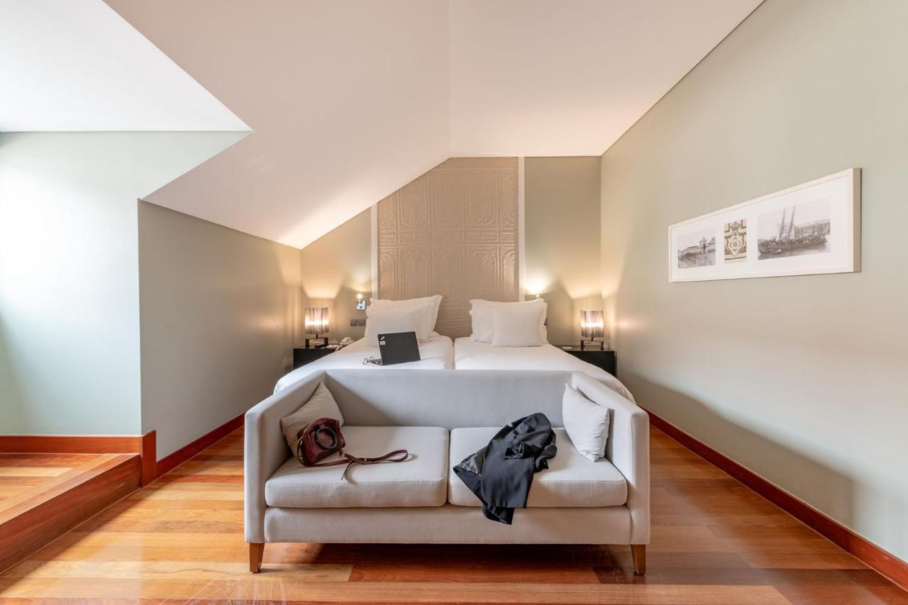 Pousada De Lisboa - Small Luxury Hotels Of The World Екстер'єр фото A room at the hotel